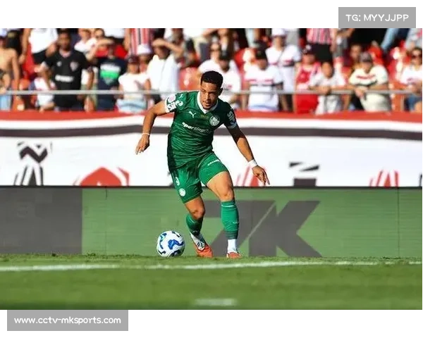 帕尔梅拉斯1-0暂时领先，索萨头球破门